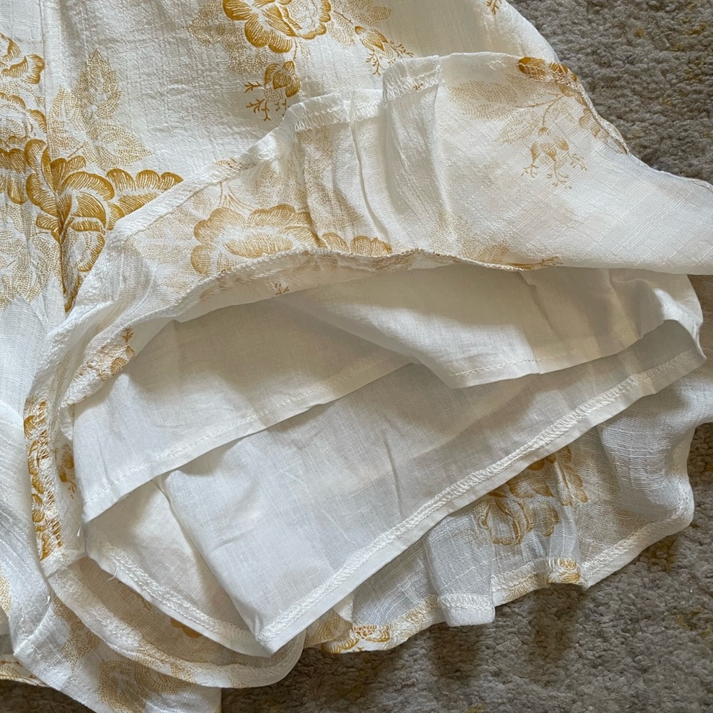 Hello Molly White and Gold Floral Jumpsuit - Picture 2 of 6